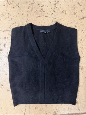 English Factory Men's Black V-Neck Ribbed Sweater Vest